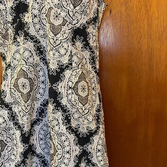 H&M Elegant Halter Neck Knee Length Dress Timeless Blue and White Baroque Print - Picture 8 of 16